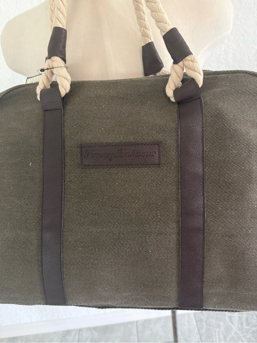 New mens Tommy Bahama Olive Green Canvas Tote with Cream Rope Handles